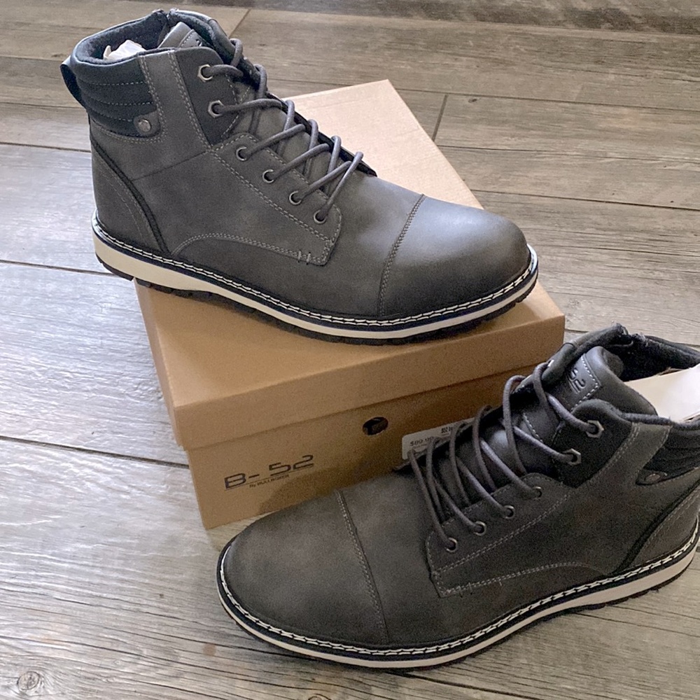 Brand new B-52 mens boots